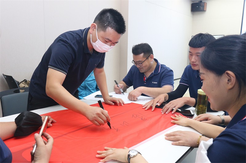 逆风飞扬 决战7月——乐鱼官方网站-乐鱼leyu(中国)
7月PK启动大会